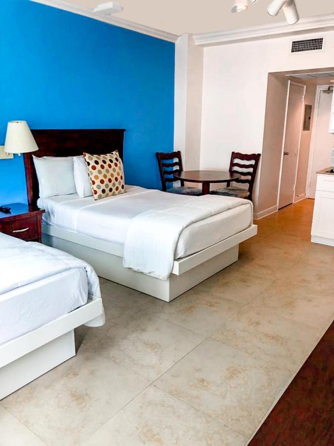 Апартаменти Miami Beachfront With Pool Wifi & Cheap Parking Екстер'єр фото